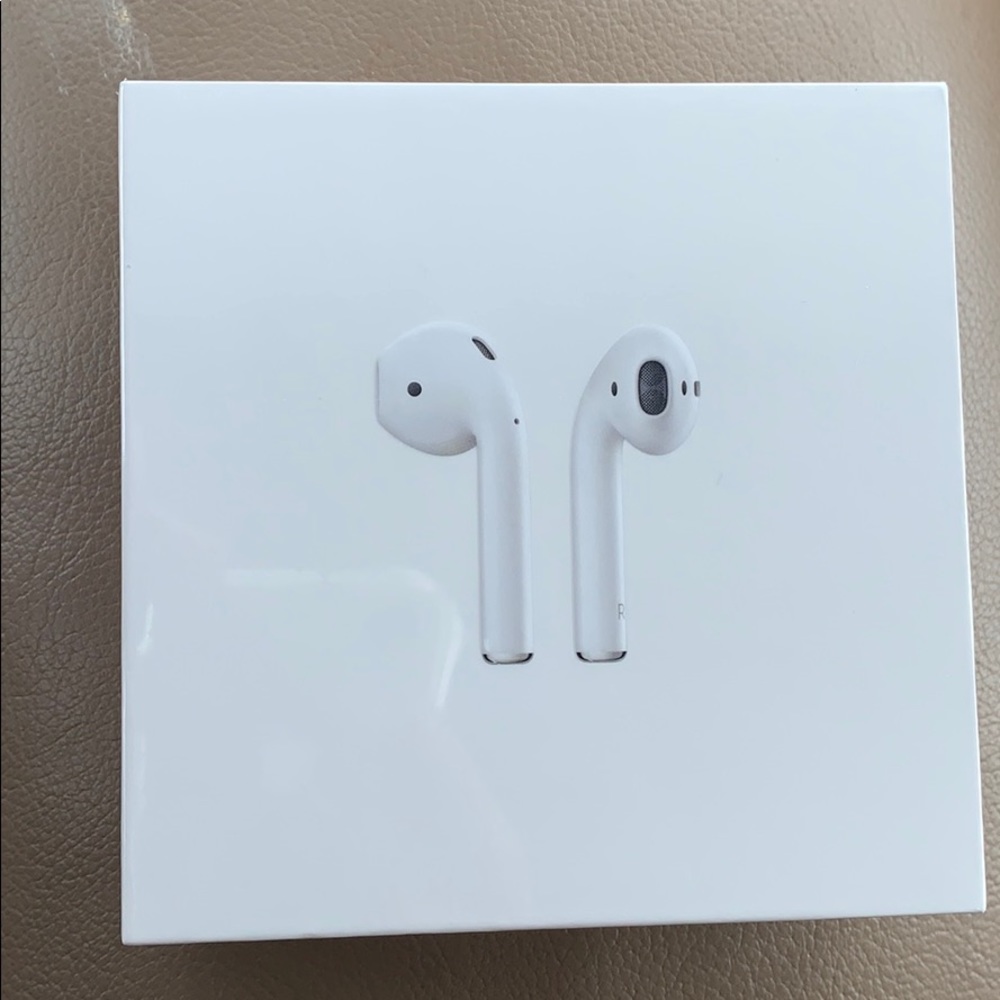 2nd Gen- New Apple AirPods